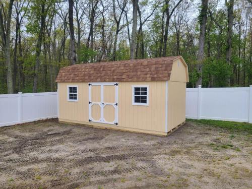 NJ-10x20-gambrel-yellow-cream